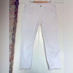 Old Navy Pure White Super Skinny Jeans, Mid-Rise, 5-Pocket, Frayed Hems, sz 14.